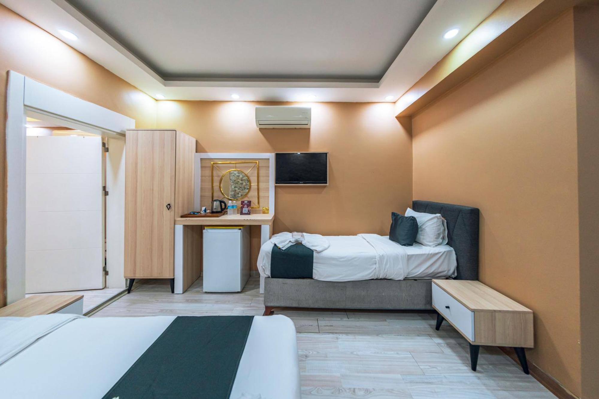 Mila Suites Taksim Istanbul Bagian luar foto