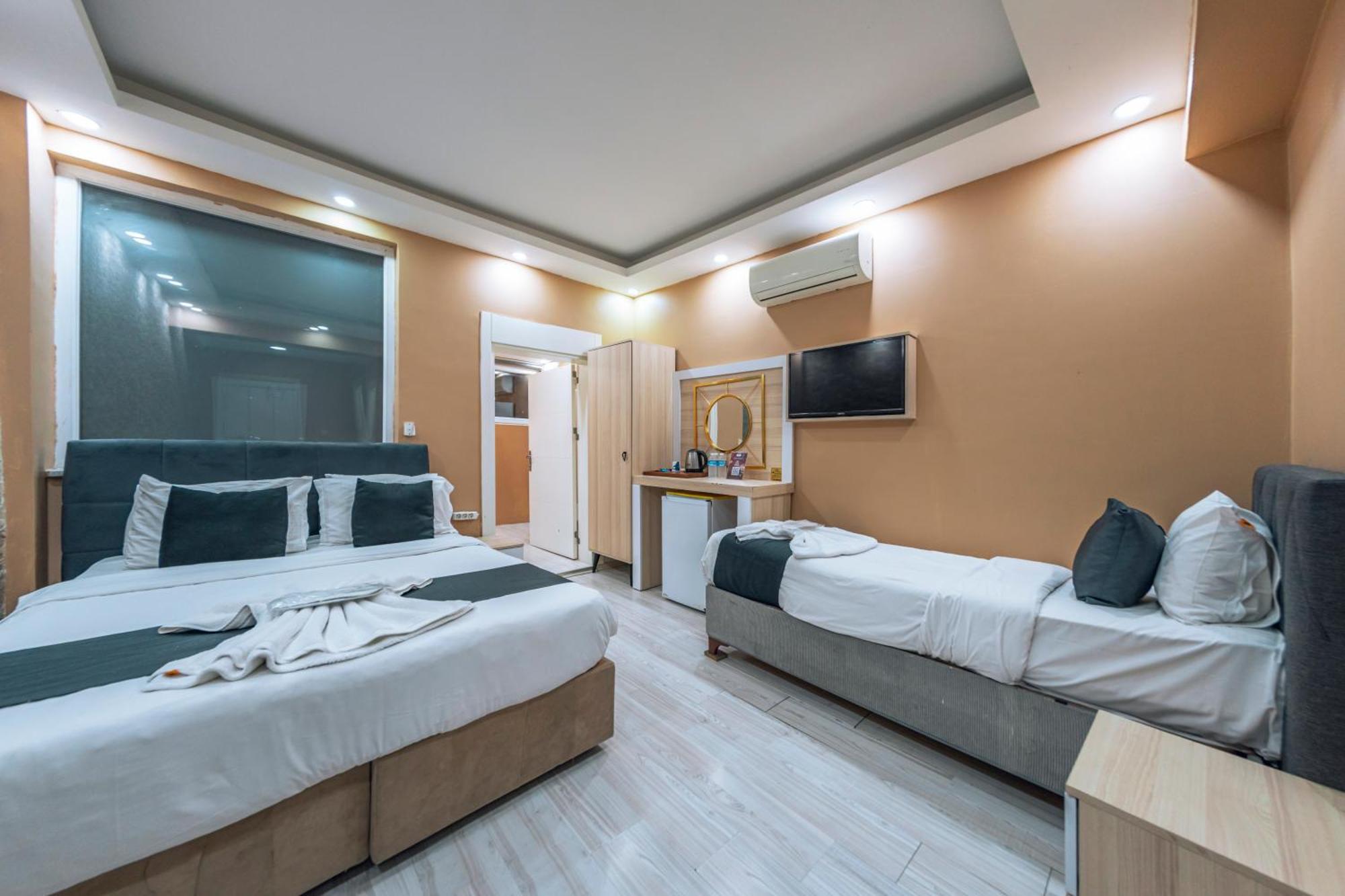 Mila Suites Taksim Istanbul Bagian luar foto
